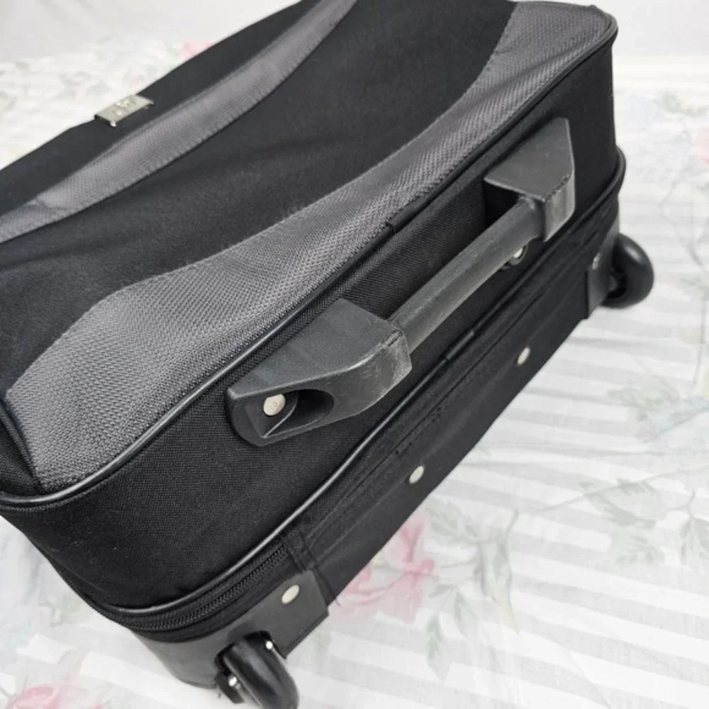 Protege Black Rolling Travel Laptop Briefcase Wheeled Luggage Carry On Bag‎